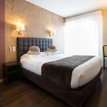 Logis - Restaurant - - Le Relais De Farrou Villefranche-de-Rouergue