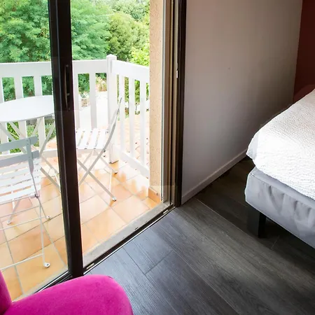 Logis - Restaurant - - Le Relais De Farrou Villefranche-de-Rouergue