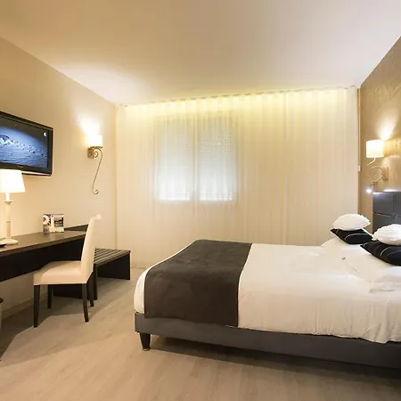 Logis - Restaurant - - Le Relais De Farrou Villefranche-de-Rouergue