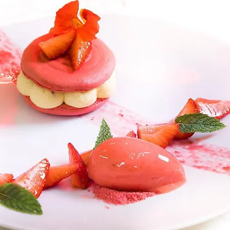 Hotell Logis - Restaurant - - Le Relais De Farrou Villefranche-de-Rouergue