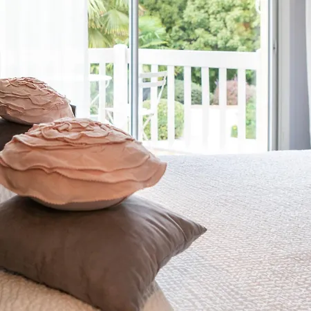 Logis - Restaurant - - Le Relais De Farrou 4* Villefranche-de-Rouergue