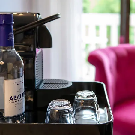 Hotel Logis - Restaurant - - Le Relais De Farrou 4*