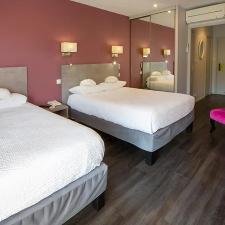 Hotel Logis - Restaurant - - Le Relais De Farrou Villefranche-de-Rouergue