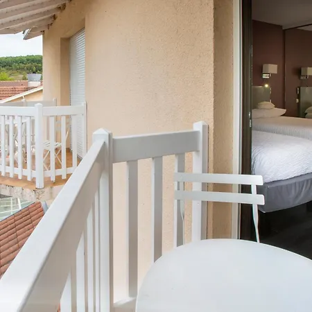 Le Relais De Farrou