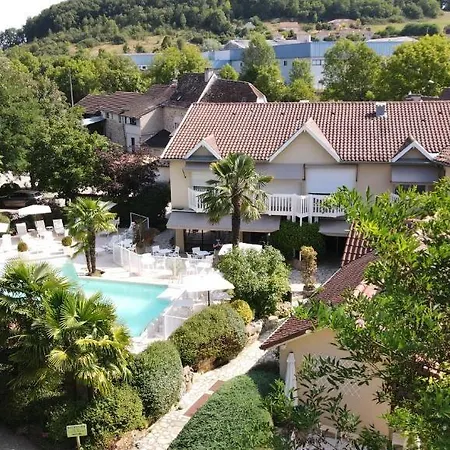 Le Relais De Farrou Hotel 4*